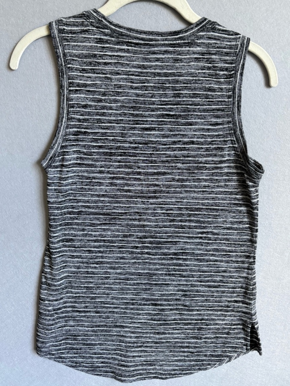 Athleta Breezy Heather Tank Gray Striped Sleeveless Tank Top sz XS Athleisure - Picture 6 of 8